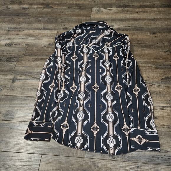 Rock and Roll Cowgirl Aztec Snap Shirt size Large Pre-owned good condition 2240 - Picture 6 of 6